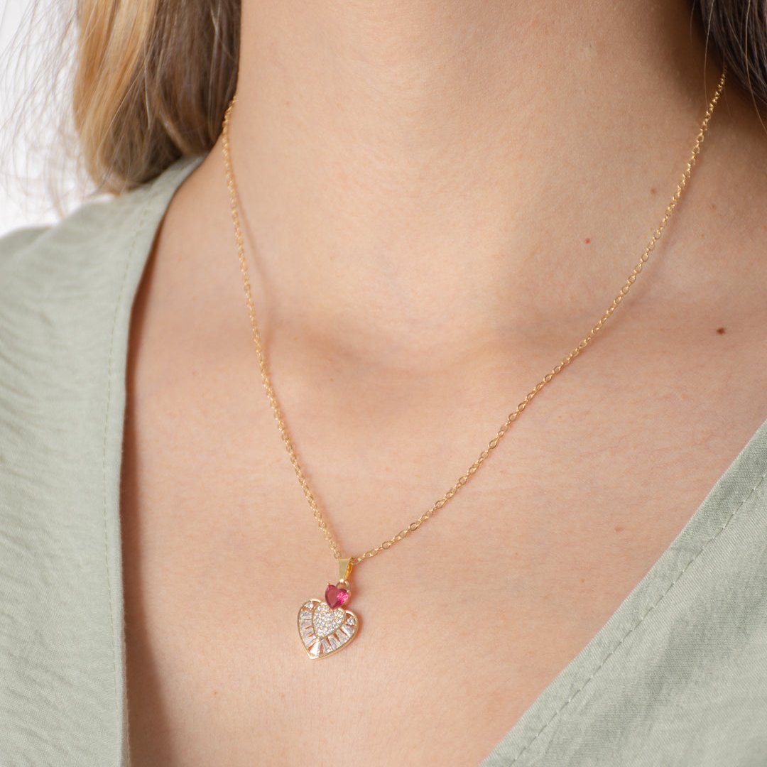 Collar Corazón con cristal rojo | Enchape de Oro